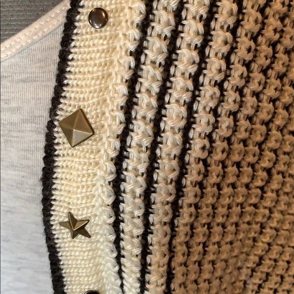 Cardigan - Picture 3 of 4